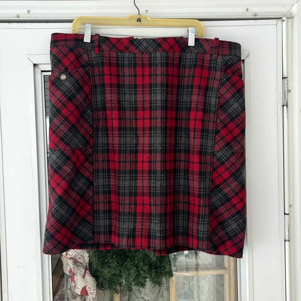 Eddie Bauer plaid wool blend skirt size 20
